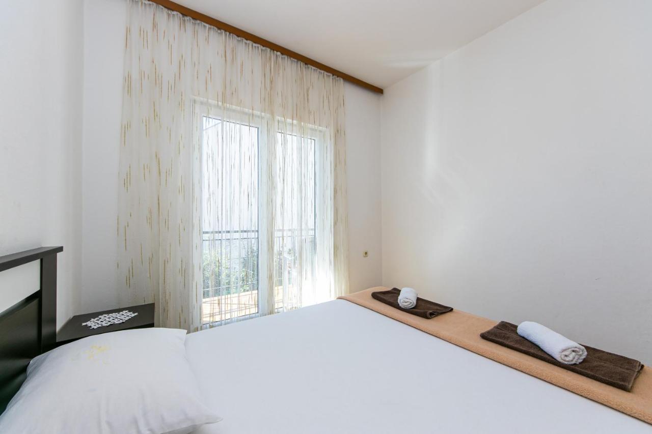 Apartments With A Parking Space Gradac, Makarska - 14708 Esterno foto